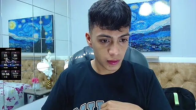 Snapshot of SkinnyBoy_ chatting on October 4, 2025, 12:28 pm SkinnyBoy online show from October 4, 2025, 12:28 pm