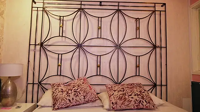 Sophia wilsonn  online show from January 19, 2026, 10:41 am