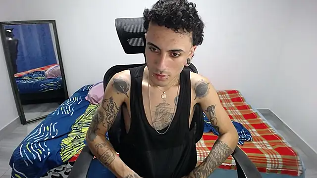 Snapshot of present_the_magic chatting on November 23, 2025, 3:16 am present the magic online show from November 23, 2025, 3:16 am