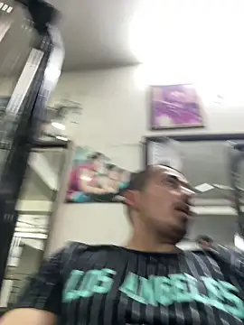 shivani0999 online show from February 13, 2026, 12:21 am