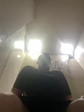 shivani0999 online show from February 13, 2026, 10:54 pm