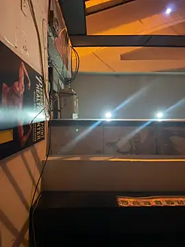 shivani0999 online show from February 5, 2026, 10:27 pm