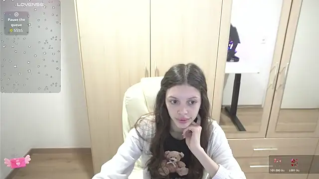 Snapshot of Billly1Love chatting on December 4, 2025, 11:48 pm Billly1Love online show from December 4, 2025, 11:48 pm