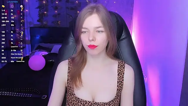 Snapshot of Tina_Tayllor chatting on March 3, 2025, 12:50 pm Tina Tayllor online show from March 3, 2025, 12:50 pm