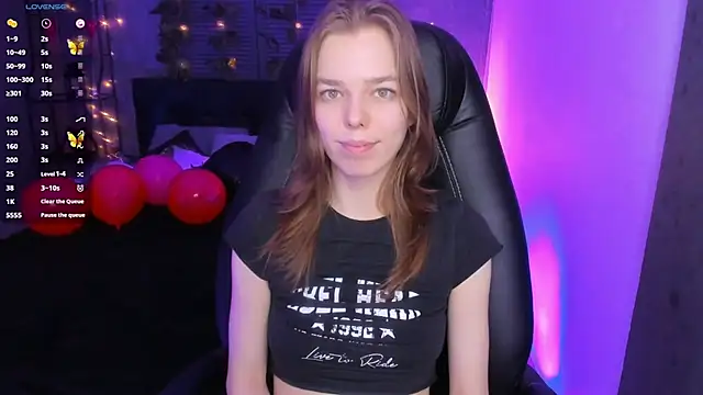 Snapshot of Tina_Tayllor chatting on February 26, 2025, 7:42 pm Tina Tayllor online show from February 26, 2025, 7:42 pm