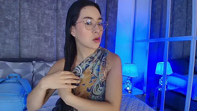 Snapshot of Susa1userma_ chatting on April 24, 2026, 11:23 am Susa1userma online show from April 24, 2026, 11:23 am