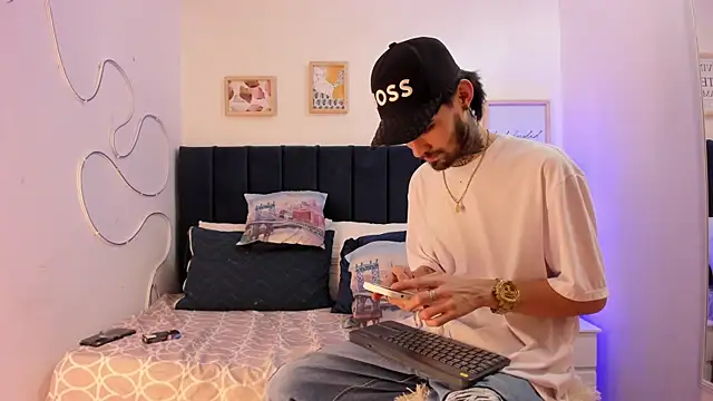 Brutal Sex Fucking online show from November 17, 2025, 9:30 pm