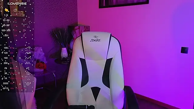 Snapshot of Lilumytrend chatting on October 30, 2025, 12:14 pm Lilumytrend online show from October 30, 2025, 12:14 pm