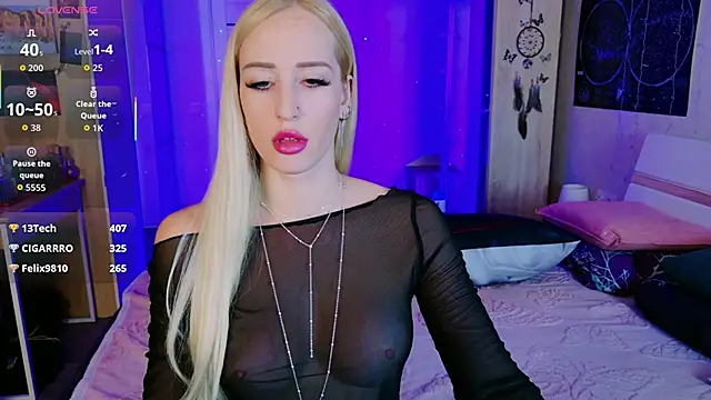 Snapshot of Evva_Ross chatting on December 3, 2025, 7:02 pm Evva Ross online show from December 3, 2025, 7:02 pm