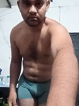 travieso2893 online show from November 11, 2025, 9:04 am