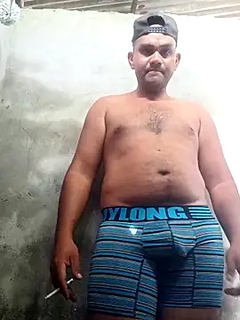 travieso2893 online show from May 16, 2026, 5:45 pm