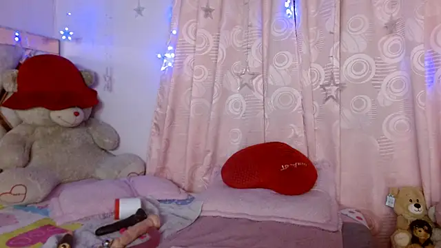 nahomi star model online show from January 11, 2025, 3:23 am