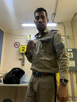 Snapshot of EnriquePersian197 chatting on November 22, 2025, 3:16 am EnriquePersian197 online show from November 22, 2025, 3:16 am