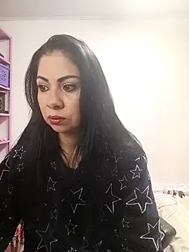 Snapshot of saralunabella chatting on October 5, 2025, 4:20 pm saralunabella online show from October 5, 2025, 4:20 pm