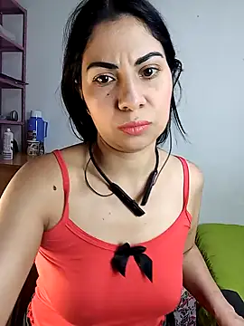 Snapshot of saralunabella chatting on January 22, 2025, 10:05 pm saralunabella online show from January 22, 2025, 10:05 pm