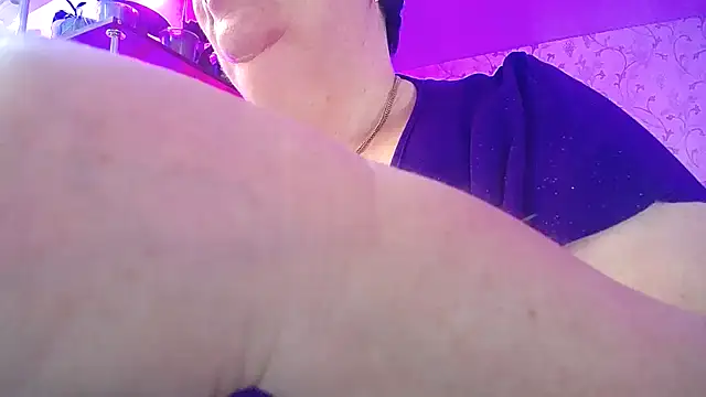  Sweet Woman online show from March 27, 2026, 9:32 am