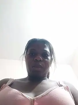 Snapshot of chocolatesexi2 chatting on March 10, 2025, 10:28 am chocolatesexi2 online show from March 10, 2025, 10:28 am