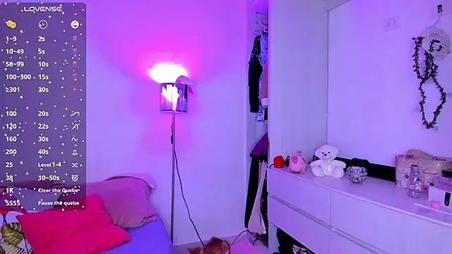 Lunadahia online show from March 31, 2026, 8:16 am