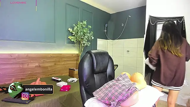 megan morgan01 online show from March 17, 2026, 11:24 am