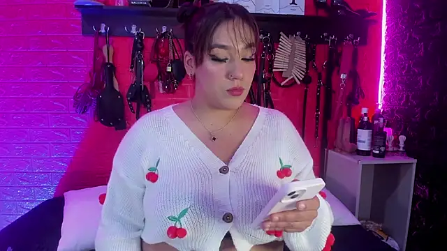 sarita moller online show from October 17, 2025, 3:54 am