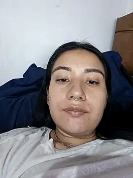 Snapshot of Hellen_Alex chatting on April 29, 2026, 1:37 pm Hellen Alex online show from April 29, 2026, 1:37 pm