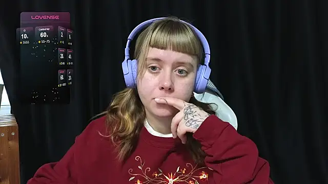 Snapshot of June_shy0 chatting on January 15, 2026, 7:56 am June shy0 online show from January 15, 2026, 7:56 am