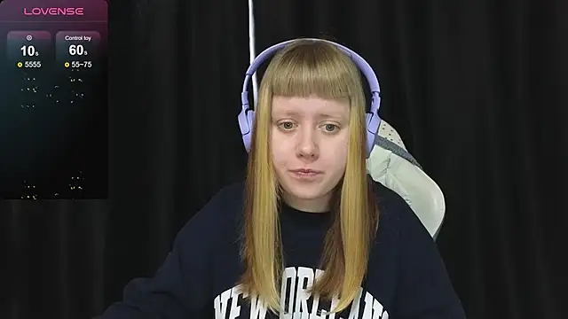 Snapshot of June_shy0 chatting on February 22, 2026, 8:28 am June shy0 online show from February 22, 2026, 8:28 am