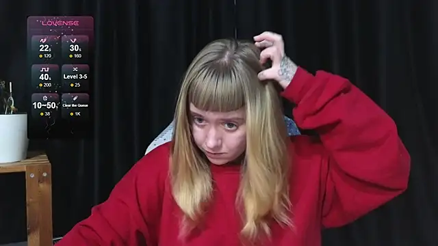 Snapshot of June_shy0 chatting on January 7, 2026, 7:46 am June shy0 online show from January 7, 2026, 7:46 am