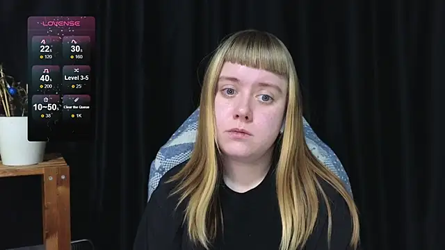 Snapshot of June_shy0 chatting on January 9, 2026, 7:48 am June shy0 online show from January 9, 2026, 7:48 am