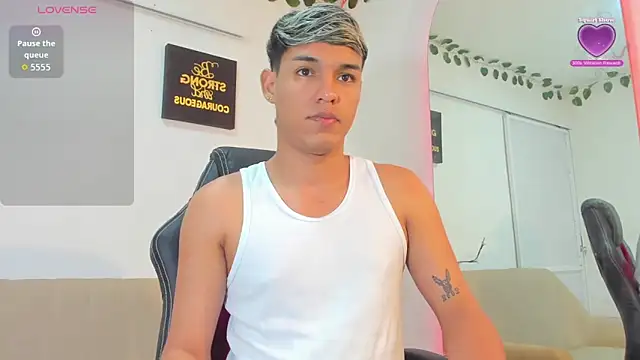 Snapshot of ryan_carter08 chatting on September 12, 2025, 2:34 am ryan carter08 online show from September 12, 2025, 2:34 am