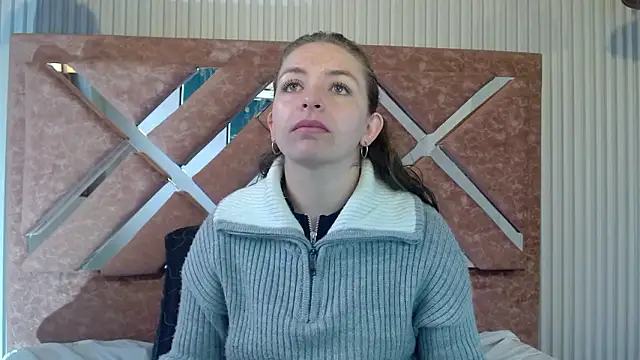  isaabellaa online show from March 17, 2026, 12:41 pm