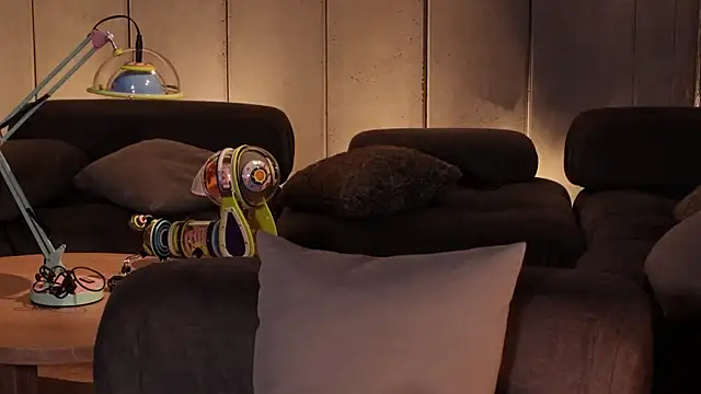 Olivia Collins1 online show from March 2, 2026, 5:19 am