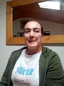 skayhot  online show from April 14, 2026, 1:16 pm