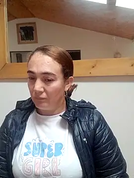 skayhot  online show from April 9, 2026, 1:06 pm