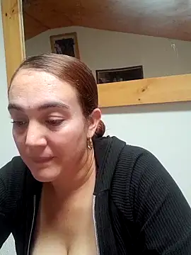 skayhot  online show from April 8, 2026, 1:23 pm