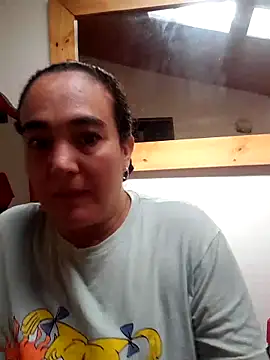 skayhot  online show from October 24, 2025, 1:43 pm