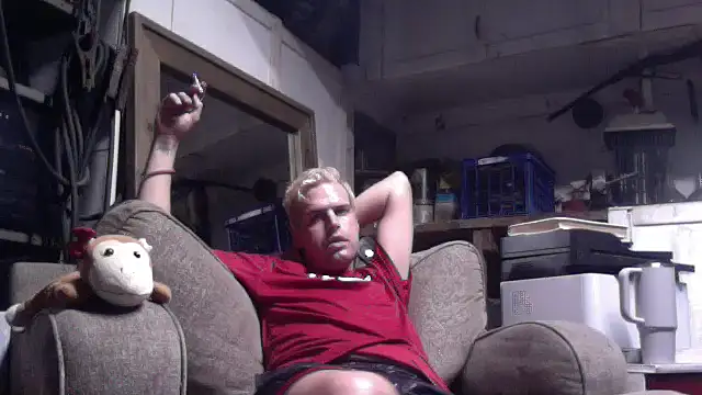 Snapshot of Dreagon79 chatting on May 21, 2026, 6:22 am Dreagon79 online show from May 21, 2026, 6:22 am