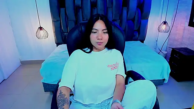 Snapshot of miichael_black chatting on November 16, 2025, 9:47 am miichael black online show from November 16, 2025, 9:47 am