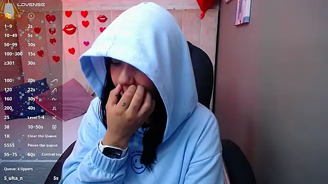 Snapshot of miichael_black chatting on March 22, 2025, 8:37 pm miichael black online show from March 22, 2025, 8:37 pm