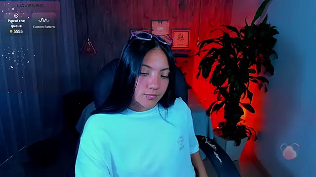 Snapshot of miichael_black chatting on March 14, 2025, 4:19 pm miichael black online show from March 14, 2025, 4:19 pm