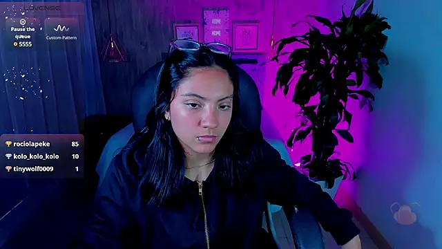 Snapshot of miichael_black chatting on March 12, 2025, 4:35 pm miichael black online show from March 12, 2025, 4:35 pm