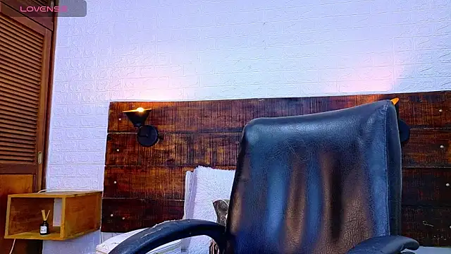 Snapshot of Celeste_sanz chatting on December 20, 2025, 11:46 am Celeste sanz online show from December 20, 2025, 11:46 am