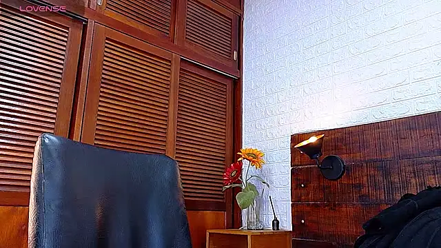 Snapshot of Celeste_sanz chatting on November 2, 2025, 11:15 am Celeste sanz online show from November 2, 2025, 11:15 am