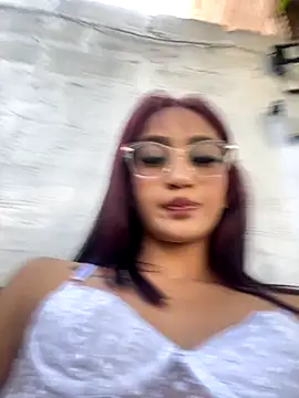 Snapshot of emily_daarell chatting on November 6, 2025, 9:08 pm emily daarell online show from November 6, 2025, 9:08 pm