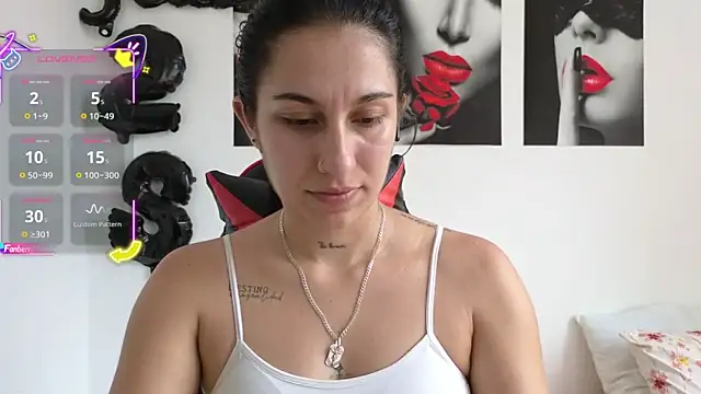 tammyandrade  online show from March 3, 2026, 5:09 pm