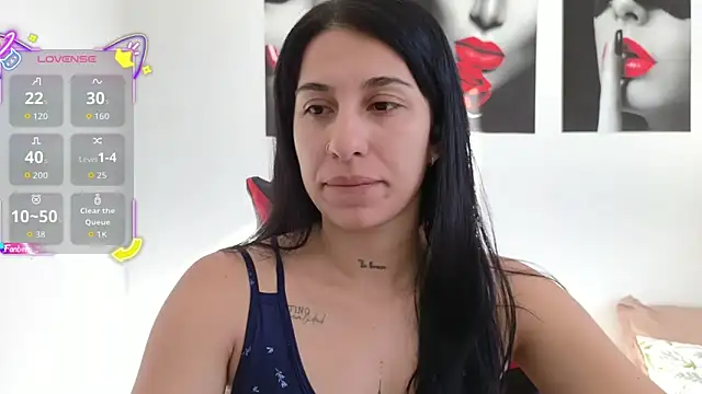 tammyandrade  online show from April 14, 2026, 12:43 pm