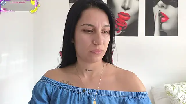 Snapshot of tammyandrade_ chatting on July 15, 2026, 2:35 pm tammyandrade online show from July 15, 2026, 2:35 pm