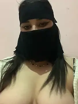 Snapshot of Miss-Soka chatting on December 13, 2024, 11:06 pm Miss-Soka online show from December 13, 2024, 11:06 pm