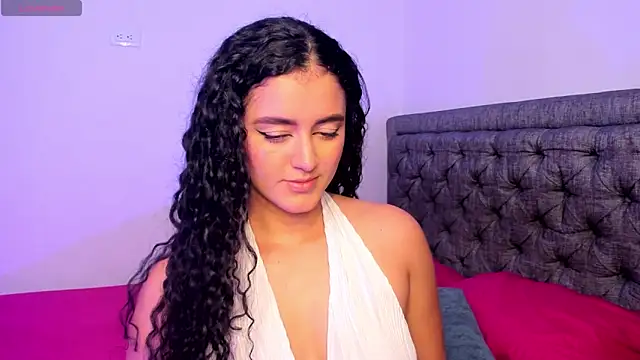 Adhara-zanne online show from November 25, 2025, 2:12 am