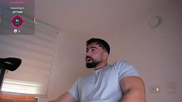 edrick walton1 online show from October 30, 2025, 2:04 pm